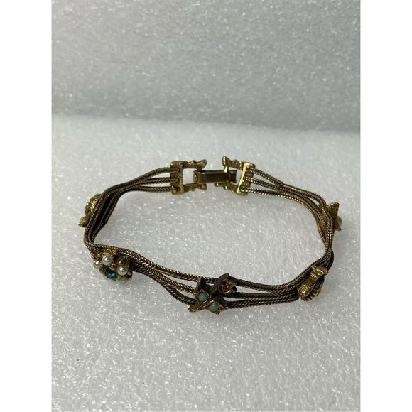 SOLD! Vintage Charm Bracelet 7.25” Long - Picture 1 of 5